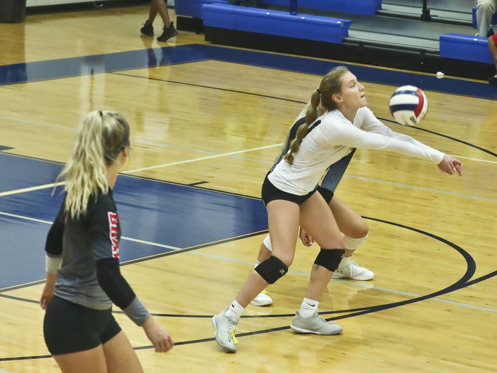 Volleyball MacArthur Mount Zion 41 10.02.19.JPG